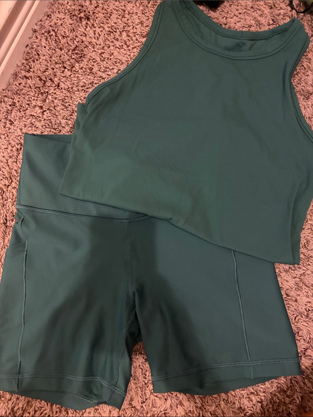ATHLETA Green Active Crop Tank and Bike Shorts Set